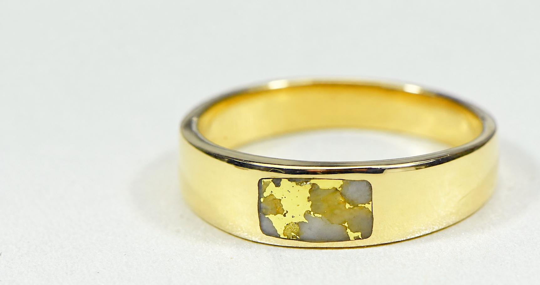 Gold Quartz Signet Ring