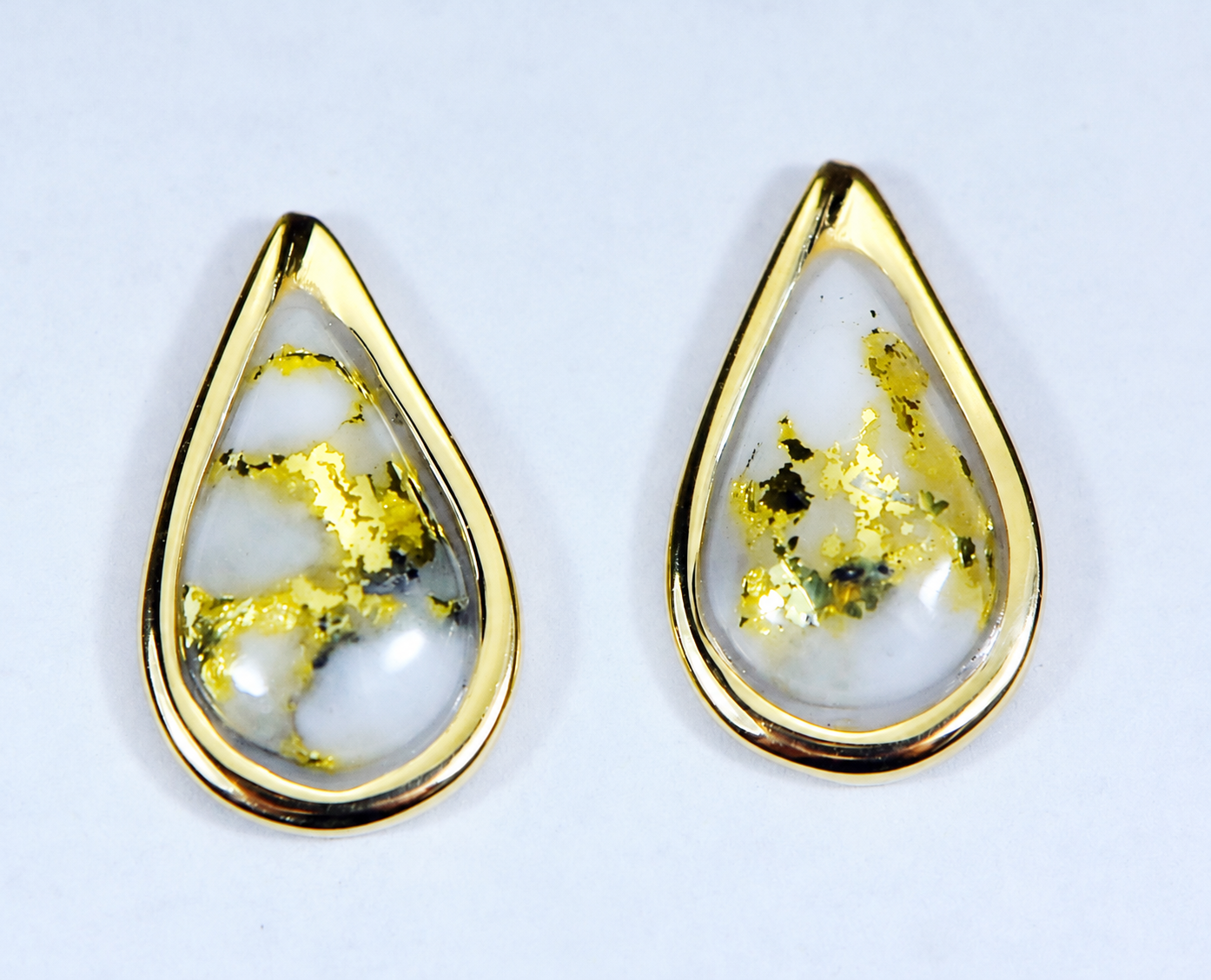 Teardrop Gold Quartz Earrings