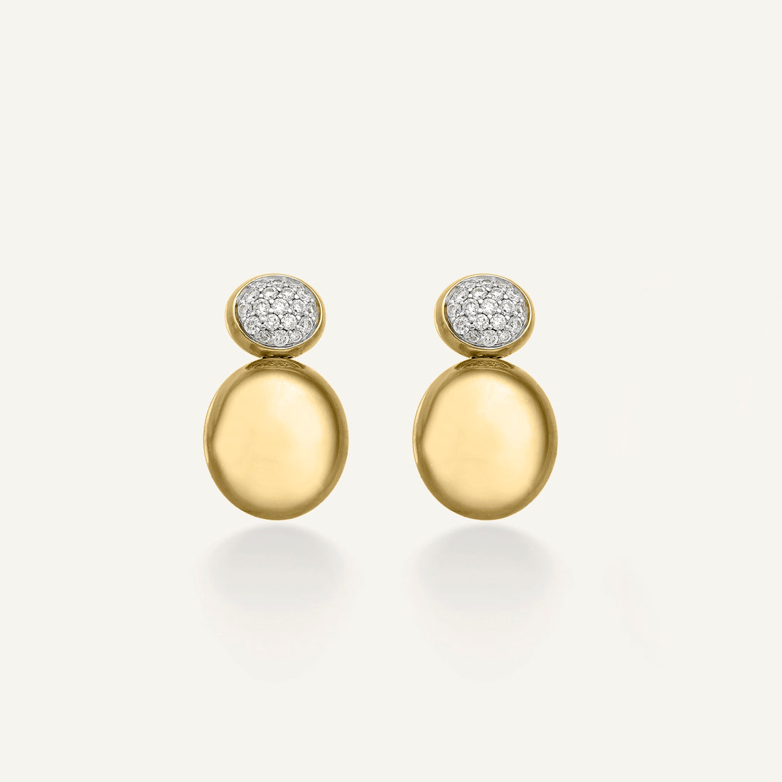Chimento Gold earrings with diamonds — catalog photograph 2